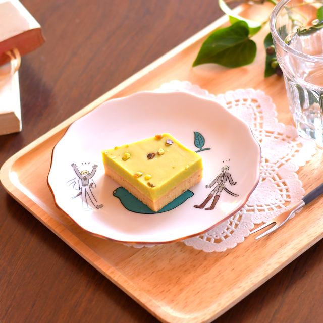 限定品　活撃　 刀剣乱舞  小物入れ 九谷焼　６個セット 刀剣乱舞ONLINE｜九谷焼 花型皿（髭切・膝丸）